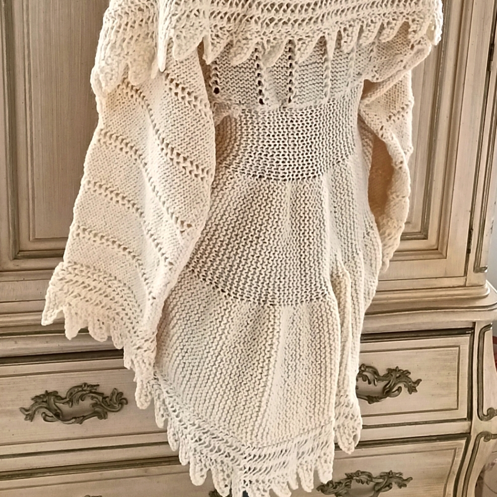 UNWORN CUSTOM KNITTED LAGENLOOK, SHAWL SWEATER COVER UP!